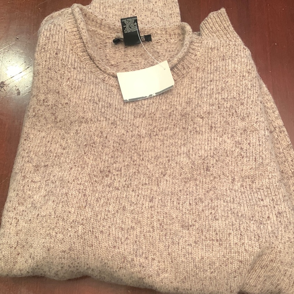 NWT Harold Powell men’s sweater size large.
